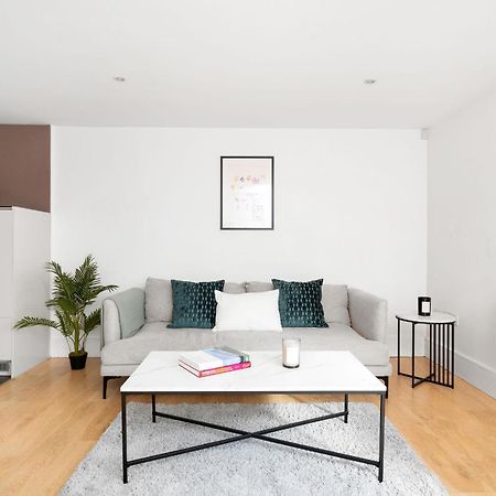 King'S Cross - 2Br With Terrace - Cityapartmentstay London Exteriör bild
