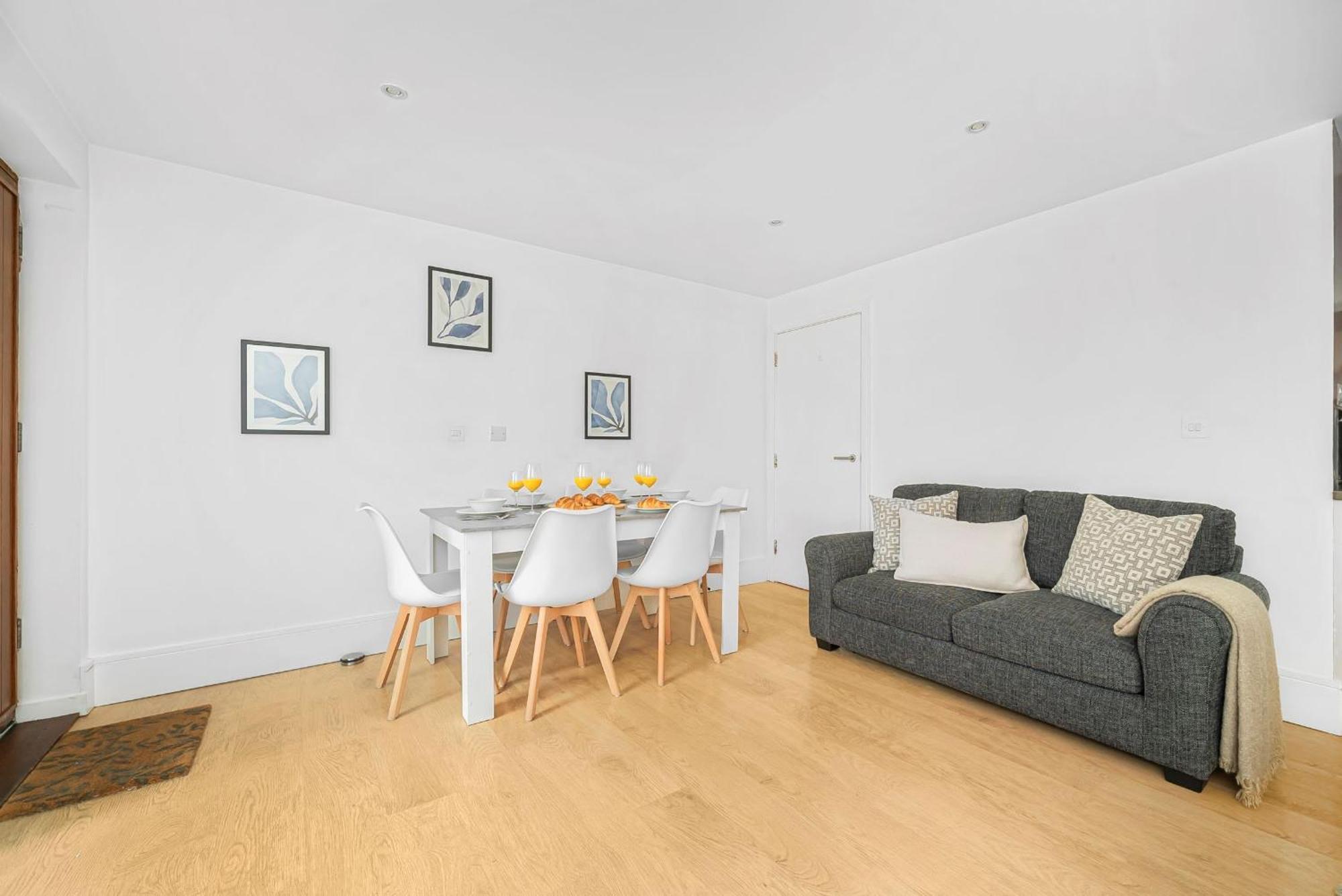 King'S Cross - 2Br With Terrace - Cityapartmentstay London Exteriör bild