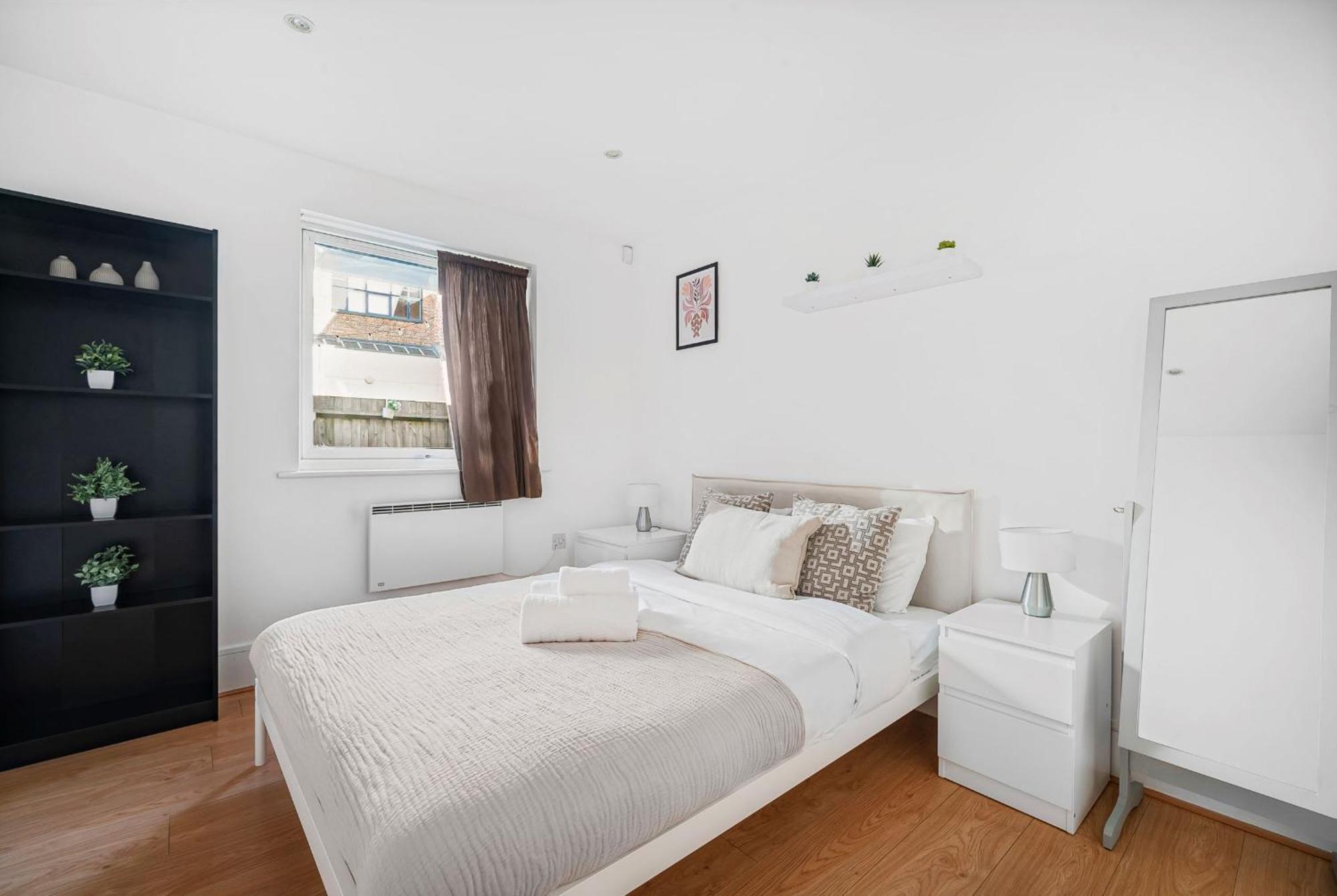 King'S Cross - 2Br With Terrace - Cityapartmentstay London Exteriör bild