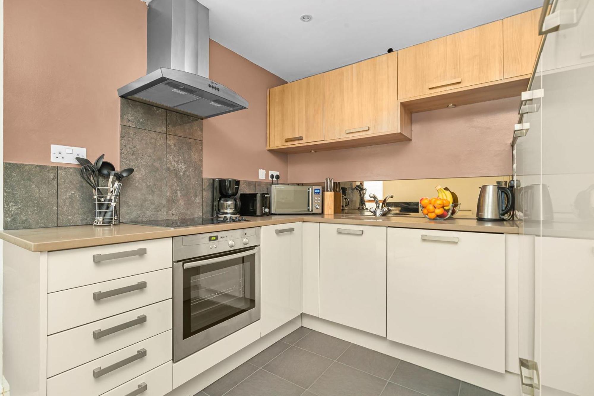 King'S Cross - 2Br With Terrace - Cityapartmentstay London Exteriör bild